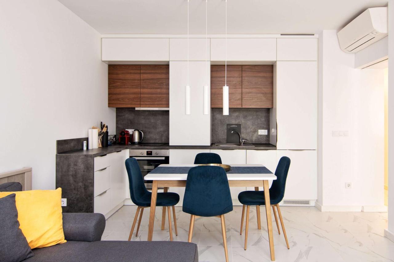 Luxury City Center Two Bedroom Apartment Close To Beach Warna Exterior foto